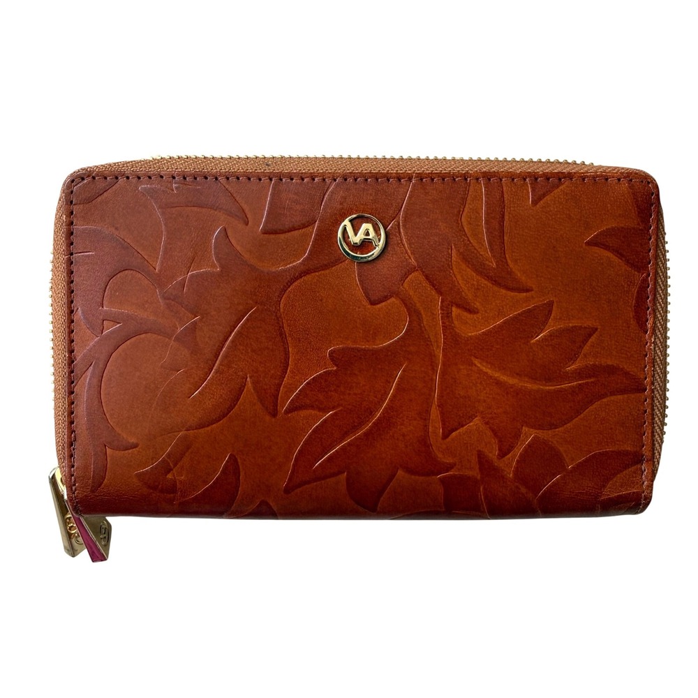 Valentina Wallet Women Cognac brown Embossed Leather Italian made minimalist